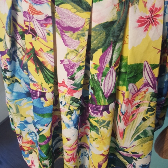 Project London flowy pleated skirt - Picture 2 of 6